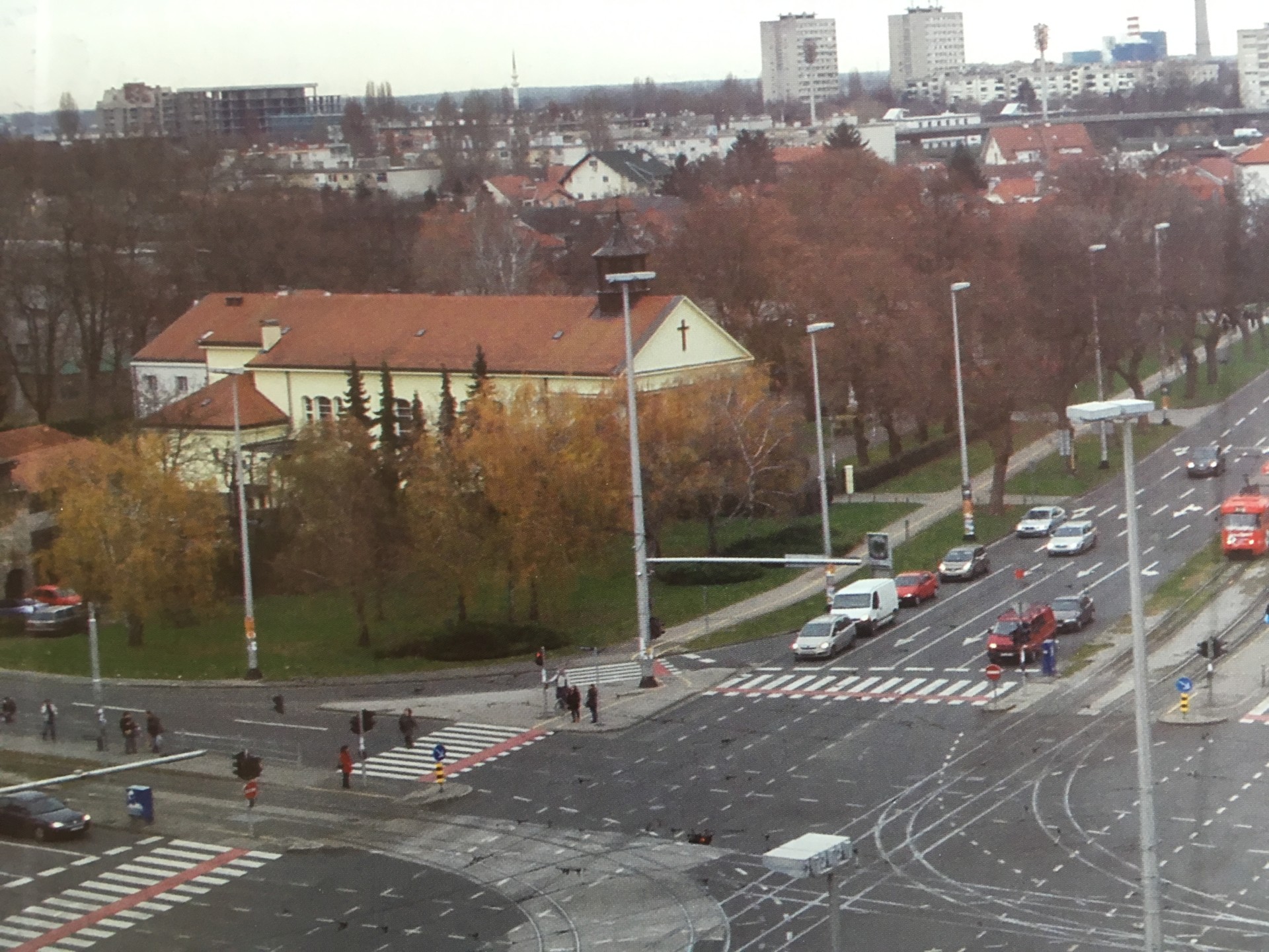 Pogled-na-crkvu-Svete-Obitelji